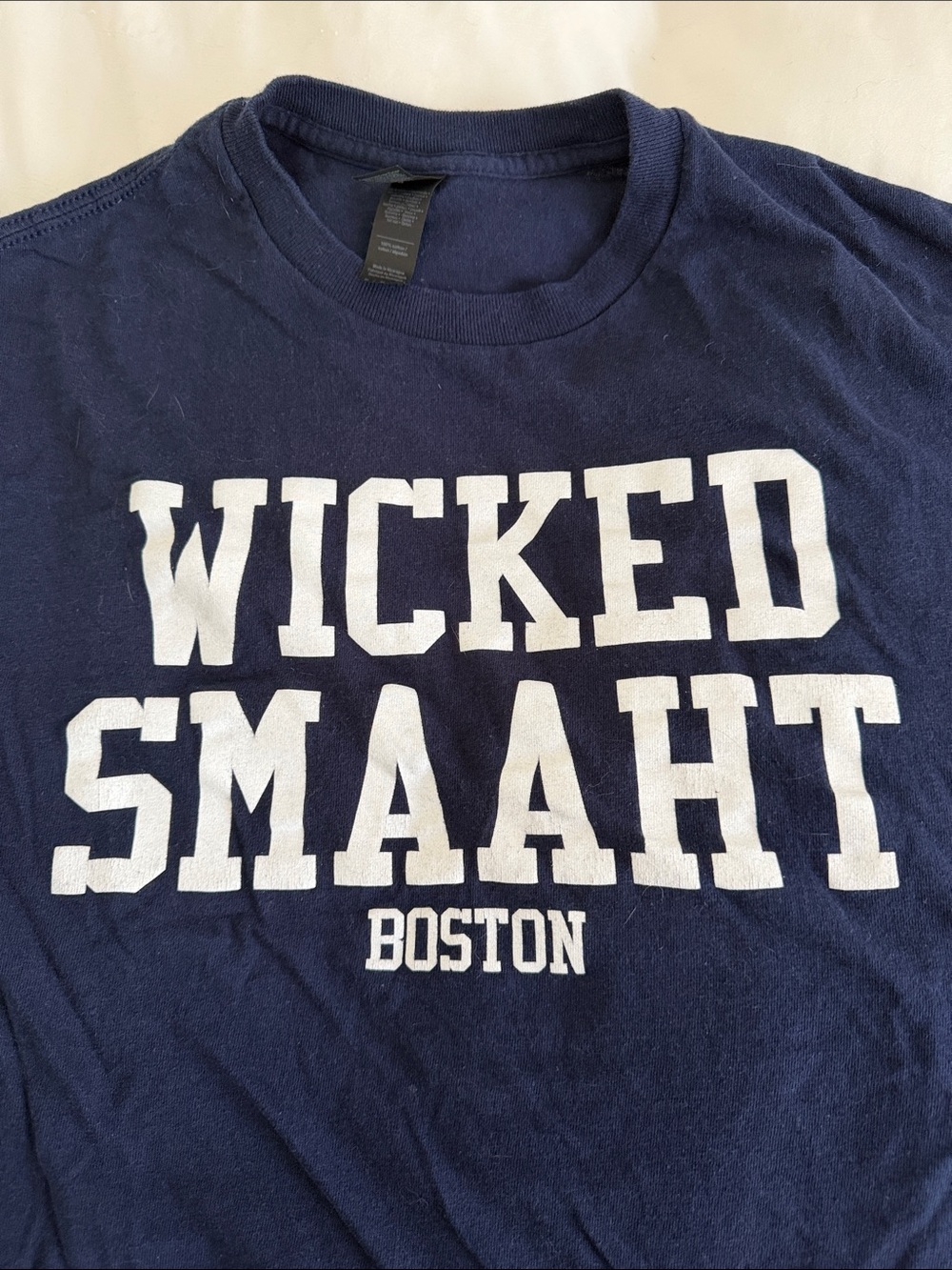 Gildan Navy Men's 'Wicked Smaaht Boston' Graphic Tee